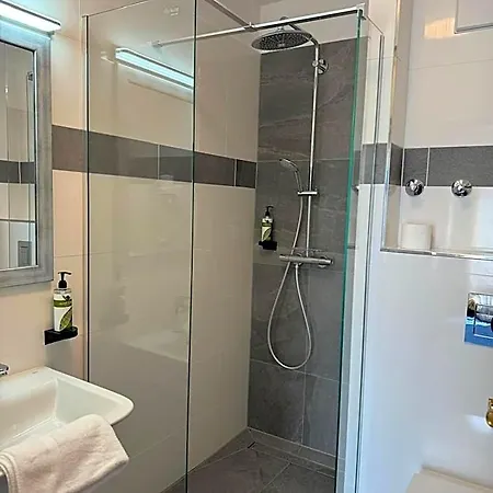 Regina Hotel