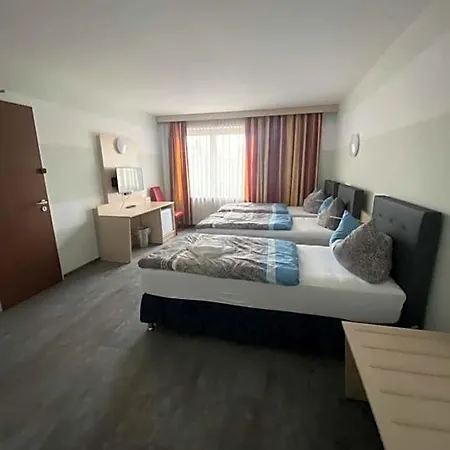 Regina Hotel 3*