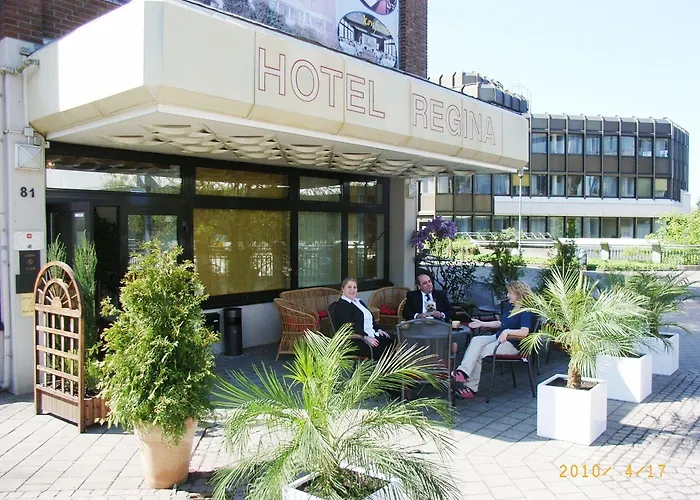 Отель Regina 3*